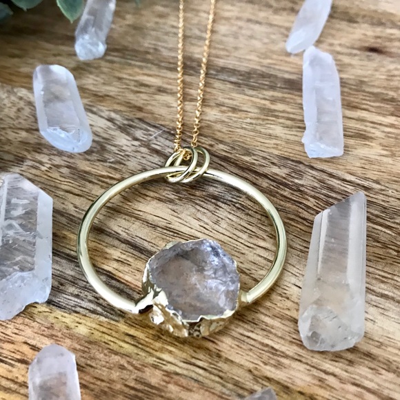 24K Gold Natural Quartz Necklace - Picture 3 of 6